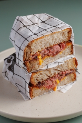 Picture of Roast Beef Sandwich with Honey Mustard Sauce